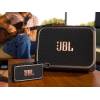Přenosný cvičný zesilovač a reproduktor s AI JBL BandboxTrio - 12